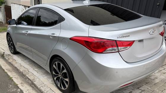 HYUNDAI ELANTRA 1.8 GLS 16V GASOLINA 4P MANUAL